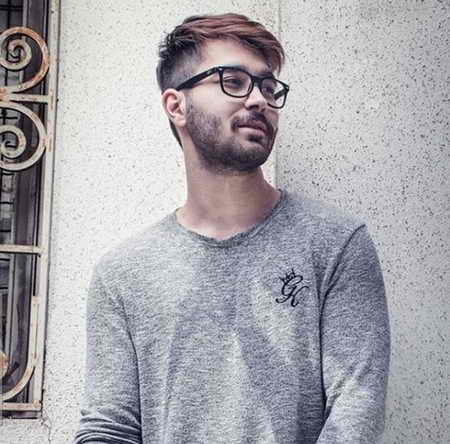 علی یاسینی اسم تو چی داره